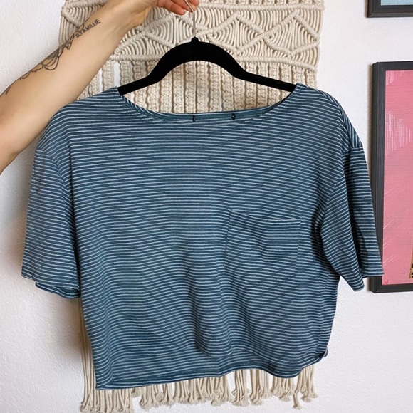 Crop Top - Picture 2 of 3